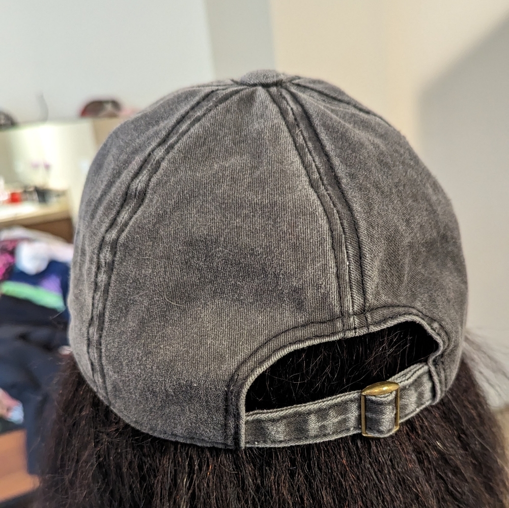 "PROUD" grey hat - Picture 4 of 7